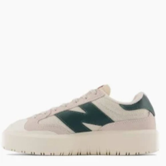 New Balance Cream and Green Athletic Shoes - Picture 7 of 11